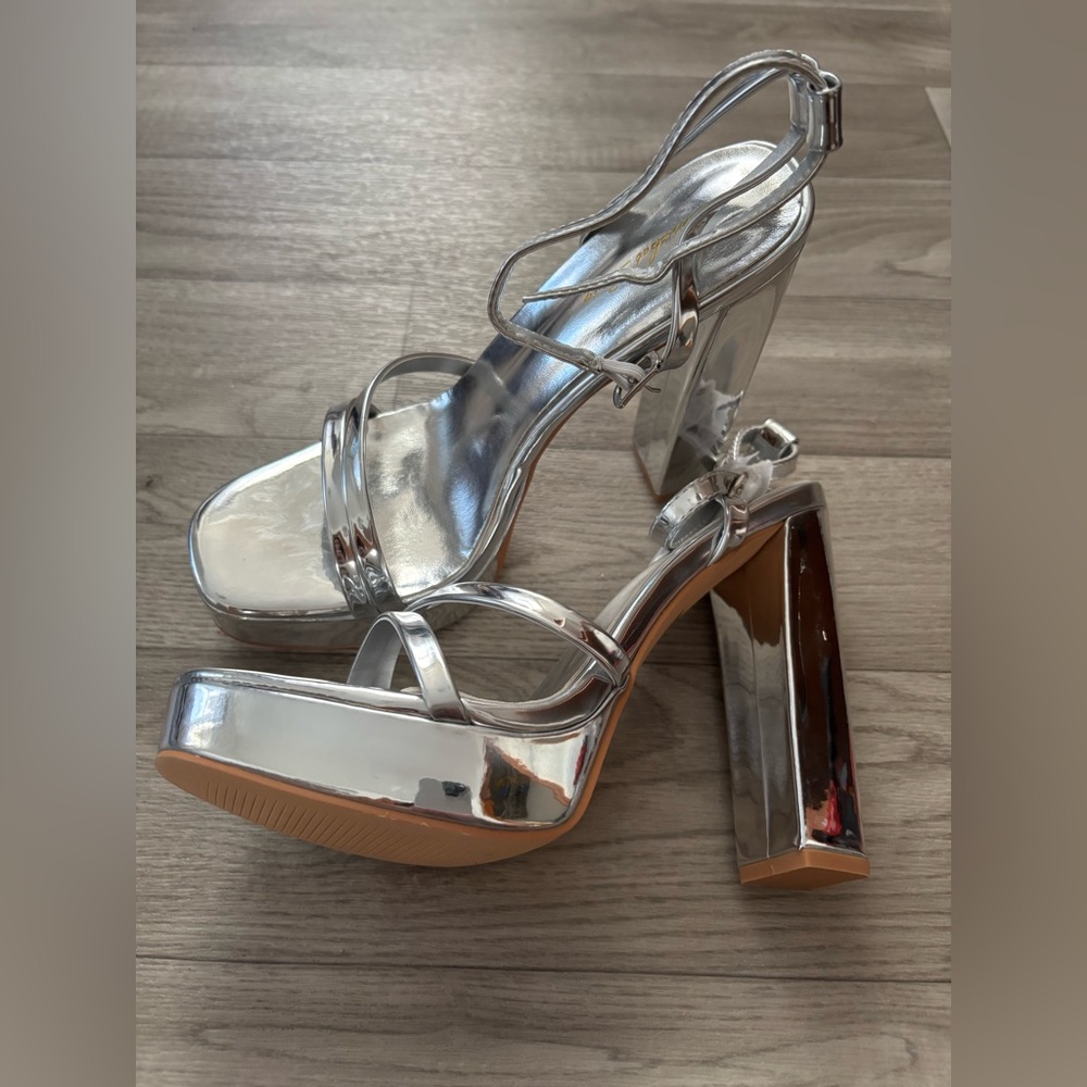 Silver Platform Heels - Picture 2 of 5